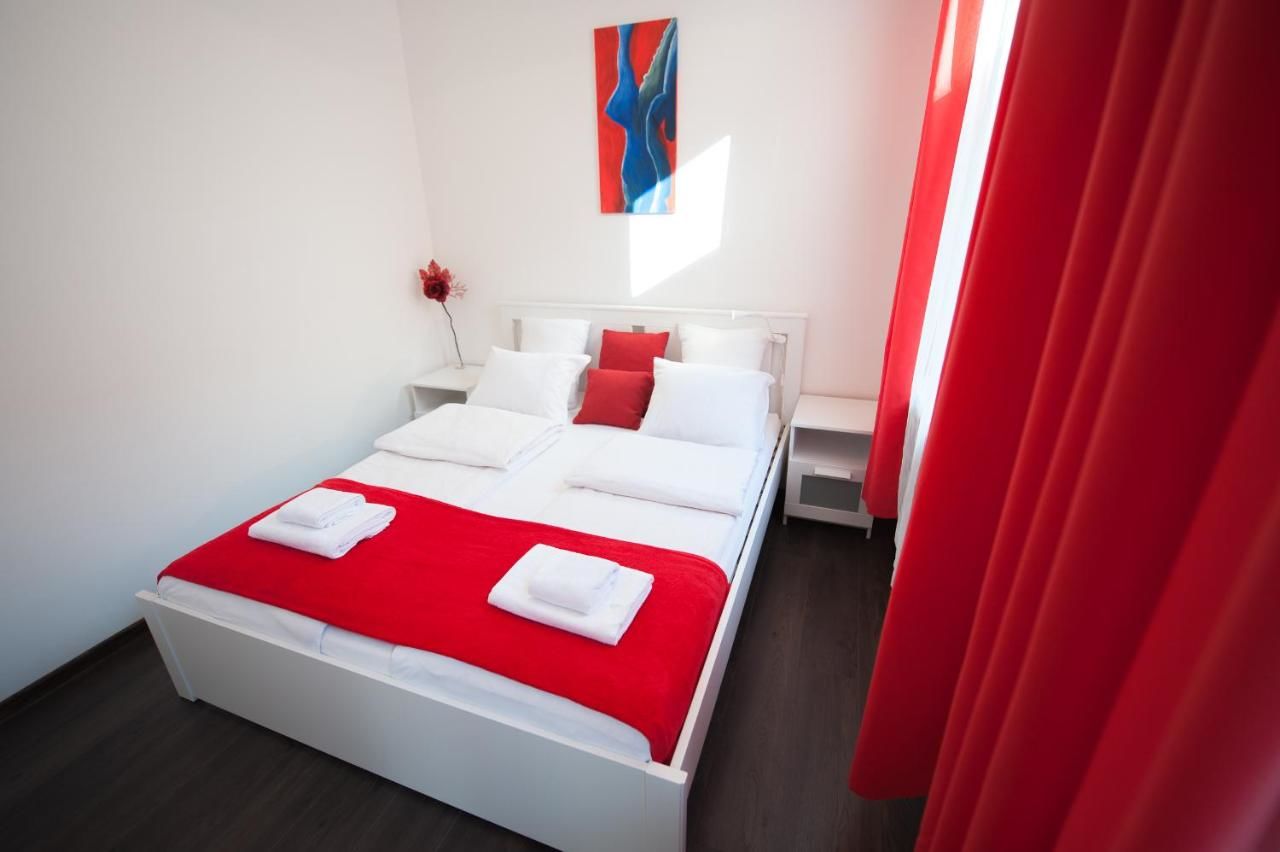 Апартаменты Romantic New 2 Bedroom Vilnius Best Location Вильнюс-13