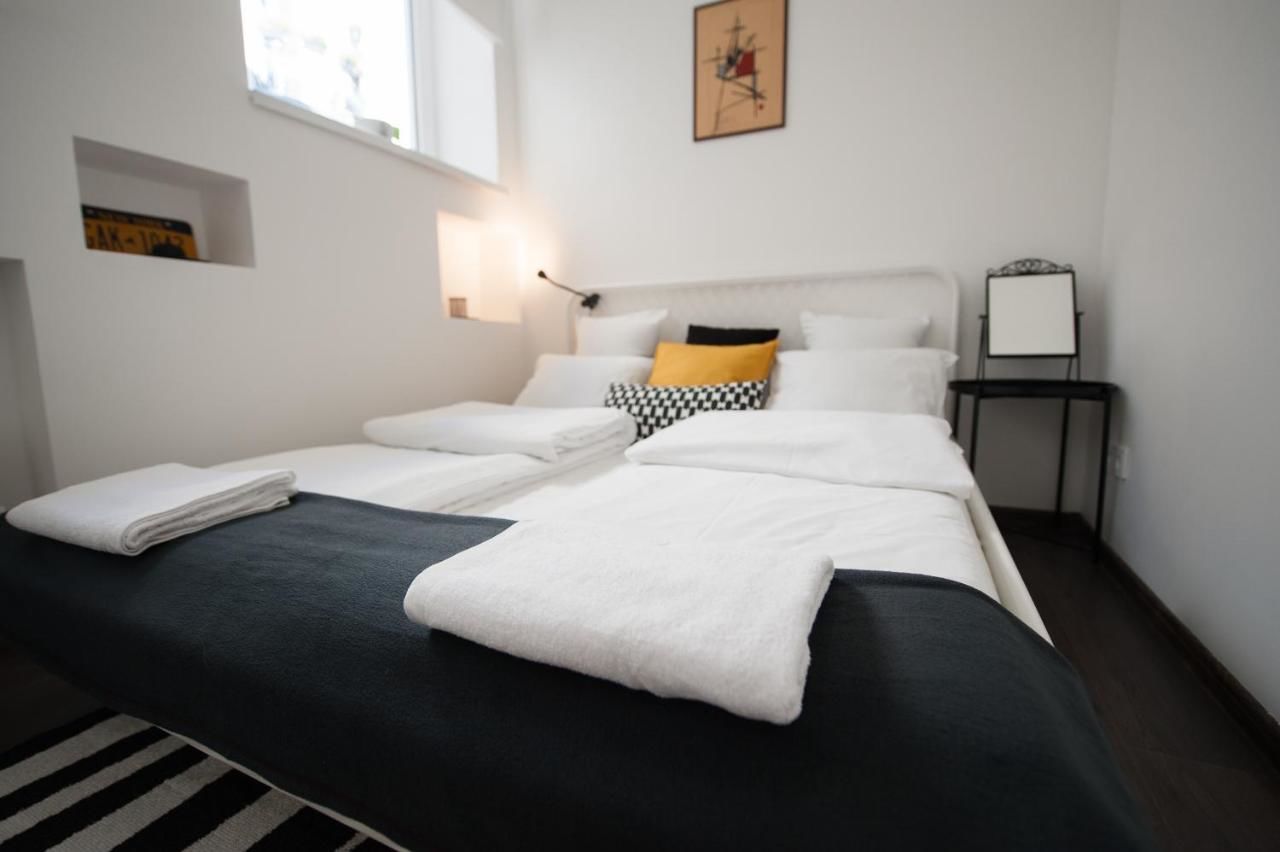 Апартаменты Romantic New 2 Bedroom Vilnius Best Location Вильнюс-20