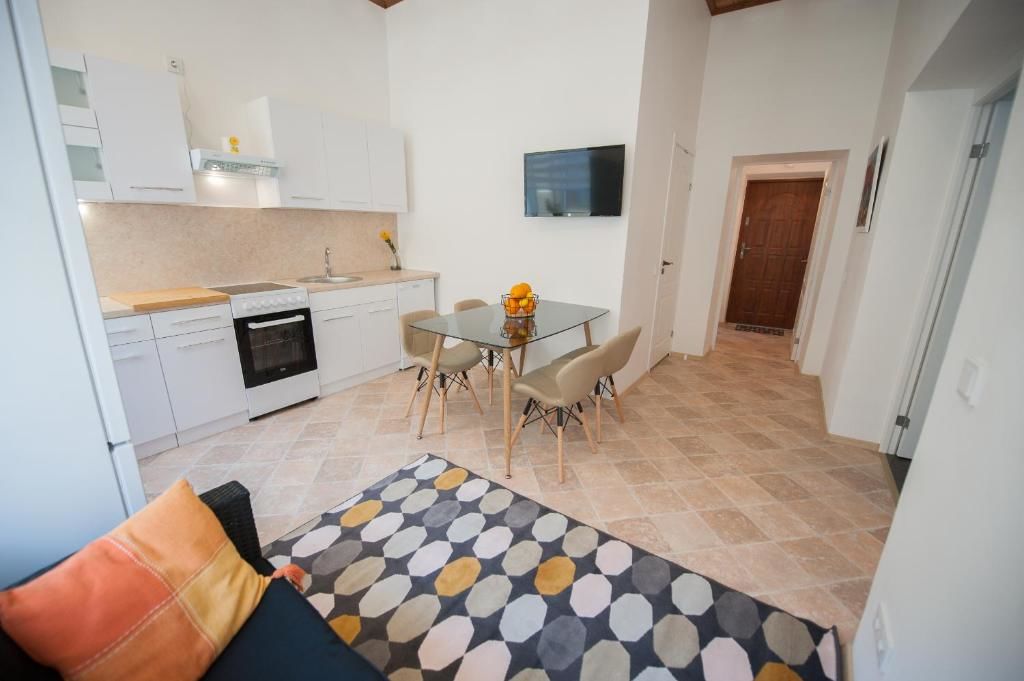 Апартаменты Romantic New 2 Bedroom Vilnius Best Location Вильнюс-44