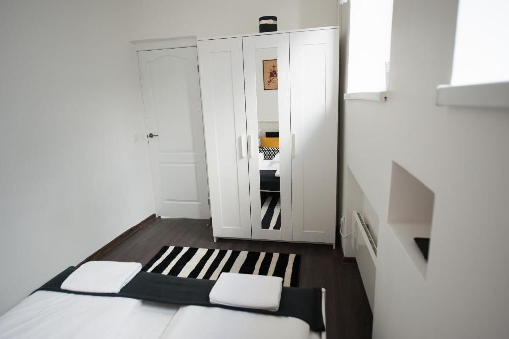 Апартаменты Romantic New 2 Bedroom Vilnius Best Location Вильнюс-59