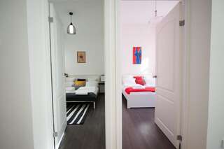 Апартаменты Romantic New 2 Bedroom Vilnius Best Location Вильнюс Апартаменты с 2 спальнями-16
