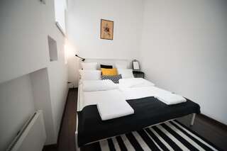 Апартаменты Romantic New 2 Bedroom Vilnius Best Location Вильнюс Апартаменты с 2 спальнями-18