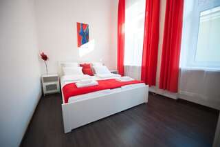 Апартаменты Romantic New 2 Bedroom Vilnius Best Location Вильнюс Апартаменты с 2 спальнями-3