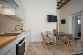 Апартаменты Romantic New 2 Bedroom Vilnius Best Location Вильнюс Апартаменты с 2 спальнями-39