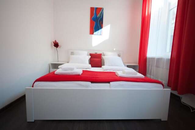 Апартаменты Romantic New 2 Bedroom Vilnius Best Location Вильнюс-61