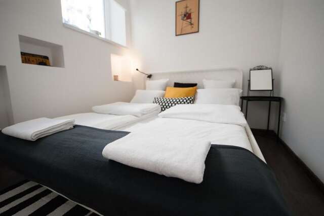 Апартаменты Romantic New 2 Bedroom Vilnius Best Location Вильнюс-62