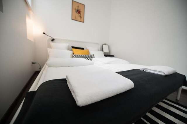 Апартаменты Romantic New 2 Bedroom Vilnius Best Location Вильнюс-63